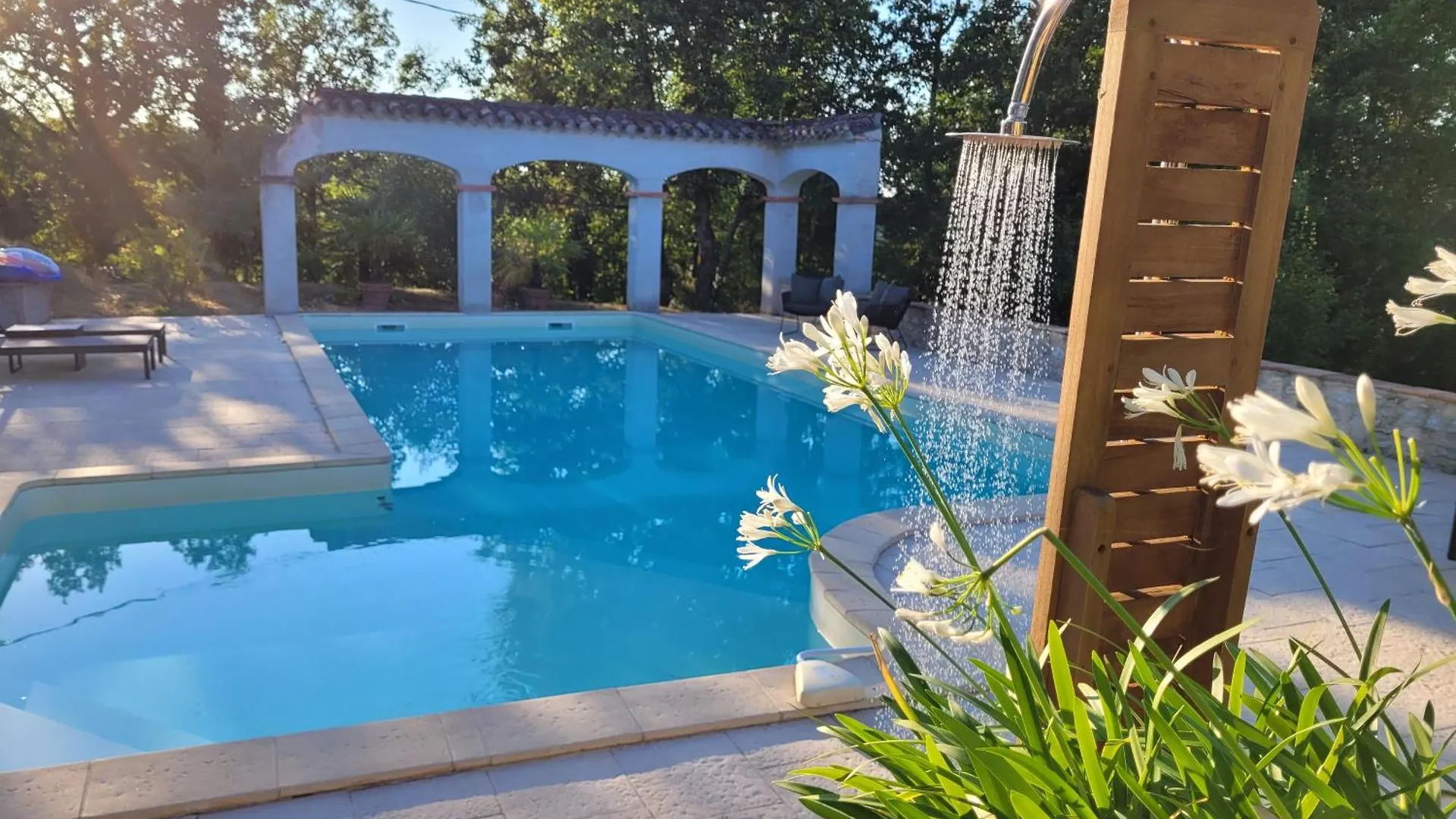 Chez Berger, 2 Persoons Gite L'Oustalou Pern Apartament